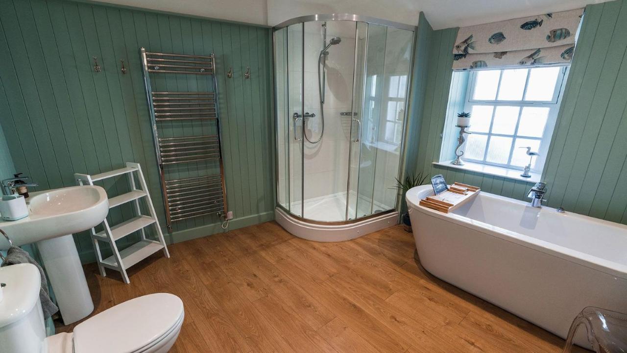 Pilot House Villa โบมาริส ภายนอก รูปภาพ